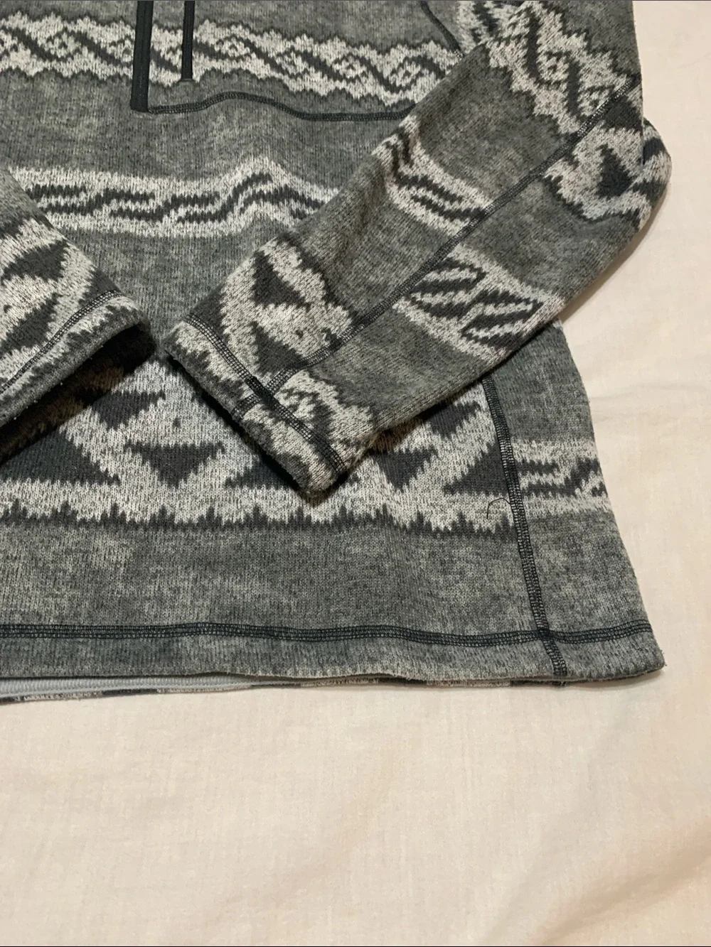 The North Face Men's Gray Patterned Quarter-Zip Sweater